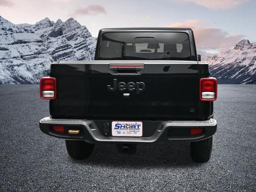 Black Clearcoat 2026 Jeep Gladiator 85th Anniversary Edition