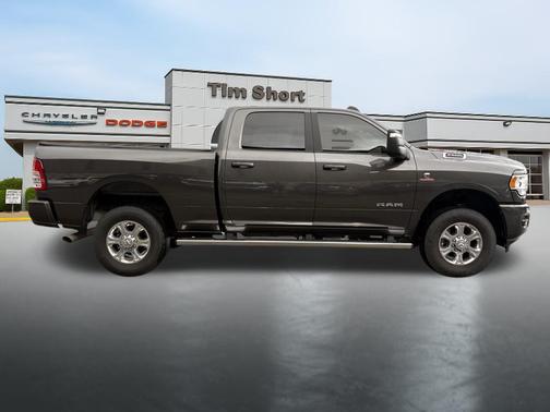 2023 RAM 2500 Big Horn Crew Cab 4x4 6'4' Box