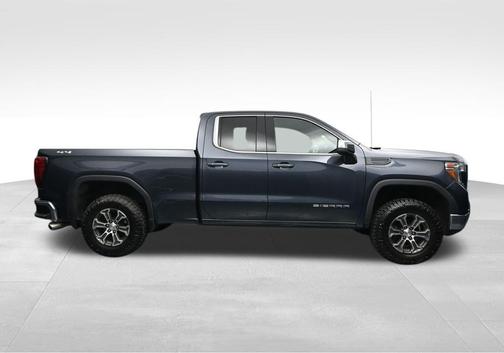 Dark Sky Metallic 2021 GMC Sierra 1500 SLE