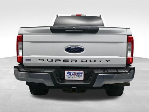 Oxford White 2019 Ford F-250 XLT