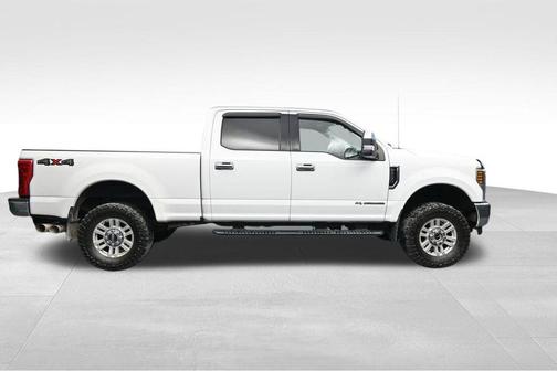 Oxford White 2019 Ford F-250 XLT