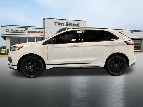 Oxford White 2022 Ford Edge SE