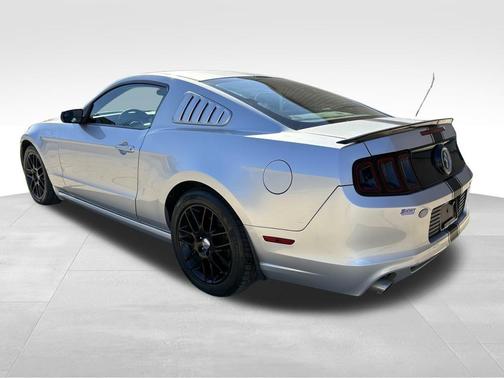 2014 Ford Mustang V6