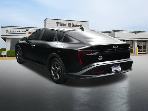 Aurora Black Pearl 2025 Kia K4 LXS