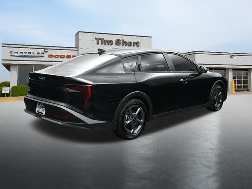 Aurora Black Pearl 2025 Kia K4 LXS