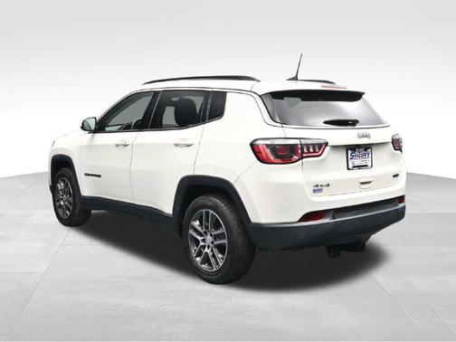 White Clearcoat 2017 Jeep New Compass Latitude