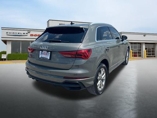 2021 Audi Q3 45 S line Premium