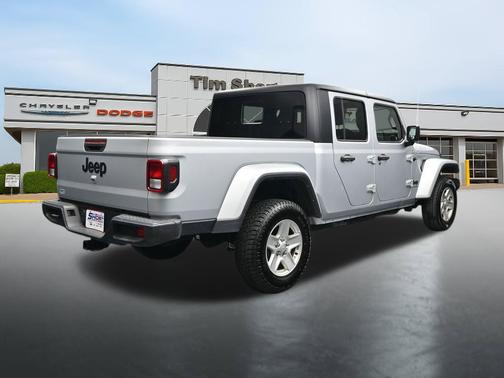 Silver Zynith Clearcoat 2023 Jeep Gladiator Sport S