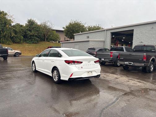 2019 Hyundai SONATA SE