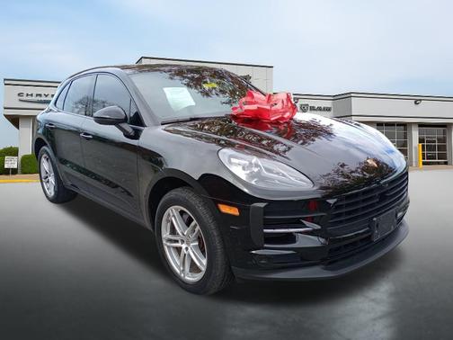2021 Porsche Macan Base