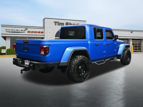 Hydro Blue Pearlcoat 2024 Jeep Gladiator Nighthawk