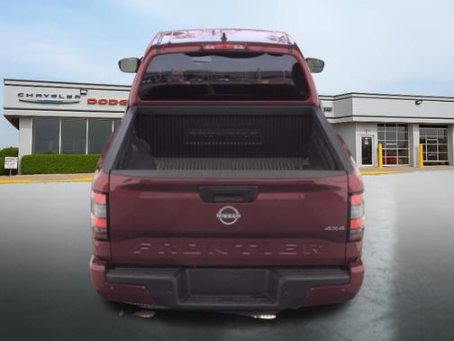 Cardinal Red Metallic Tricoat 2025 Nissan Frontier SV