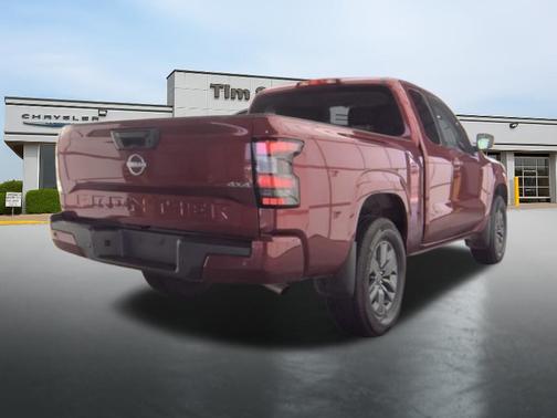 Cardinal Red Metallic Tricoat 2025 Nissan Frontier SV