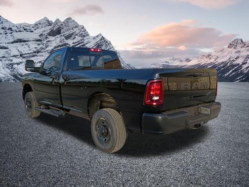 2026 RAM 2500 Tradesman Regular Cab 4x4 8' Box