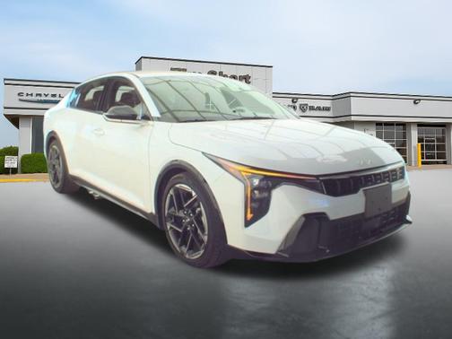 2025 Kia K4 GT-Line