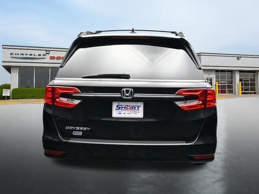 Crystal Black Pearl 2024 Honda Odyssey EX-L