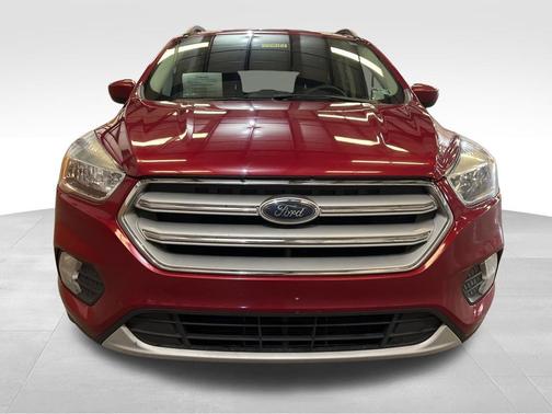 Ruby Red 2018 Ford Escape SE
