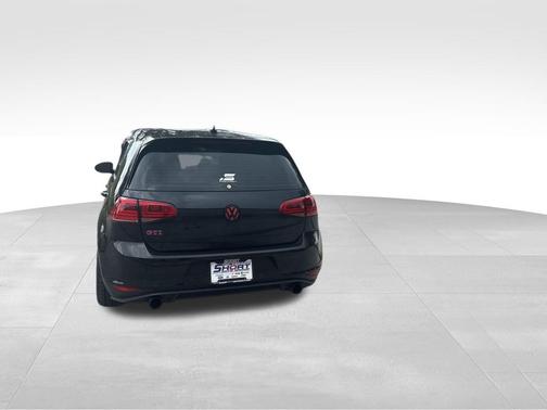 2017 Volkswagen Golf GTI 2.0T S 4-Door