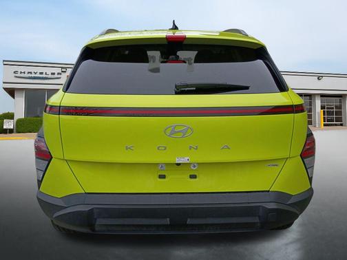 2025 Hyundai KONA SEL