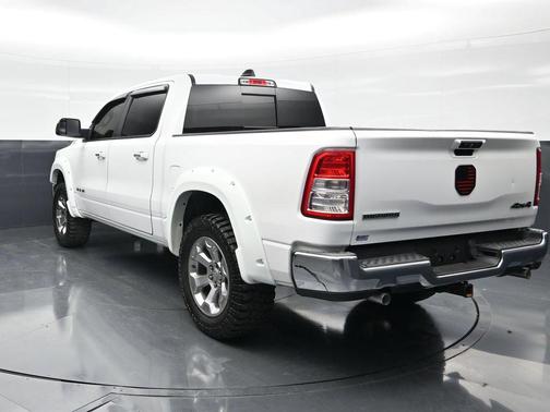 Bright White Clearcoat 2019 RAM 1500 Big Horn