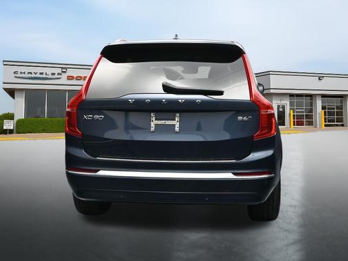 Denim Blue Metallic 2023 Volvo XC90 B6 Plus 7-Seater