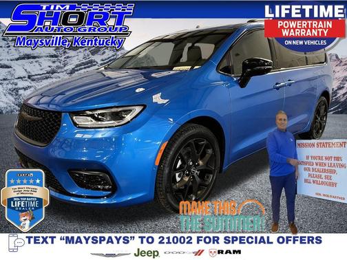 Hydro Blue Pearlcoat 2026 Chrysler Pacifica L