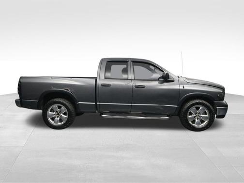 Graphite Metallic 2004 Dodge Ram 1500 SLT Quad Cab