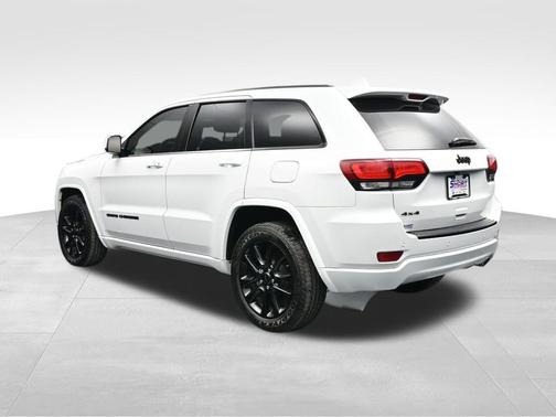 Bright White Clearcoat 2018 Jeep Grand Cherokee Altitude