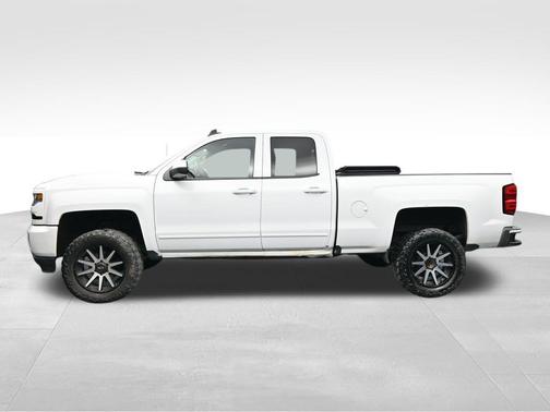 Summit White 2017 Chevrolet Silverado 1500 2LT