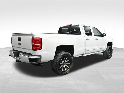 Summit White 2017 Chevrolet Silverado 1500 2LT