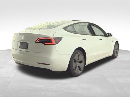 2023 Tesla Model 3 Standard Range