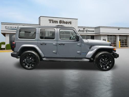 Anvil Clearcoat 2025 Jeep Wrangler 4xe Sahara