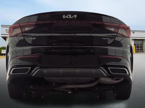 Ebony / Black 2022 Kia K5 GT-Line