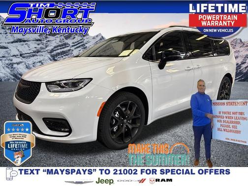 Bright White Clearcoat 2026 Chrysler Pacifica L