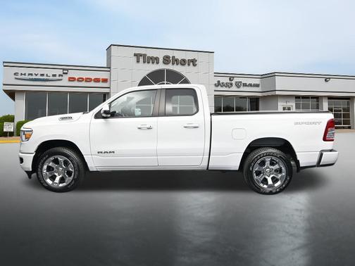 Bright White Clearcoat 2023 RAM 1500 Big Horn/Lone Star