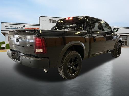 2024 RAM 1500 Classic Warlock Crew Cab 4x4 5'7' Box