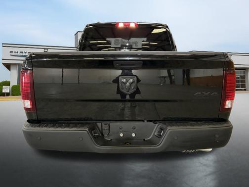 2024 RAM 1500 Classic Warlock Crew Cab 4x4 5'7' Box