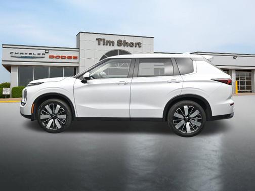 White Diamond 2025 Mitsubishi Outlander SE S-AWC