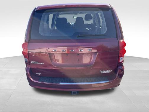 Deep Cherry Red Crystal Pearlcoat 2015 Dodge Grand Caravan AVP/SE