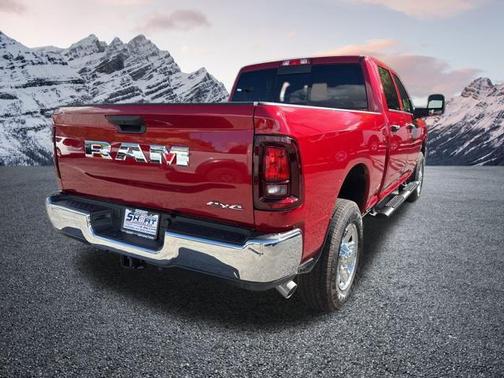 2026 RAM 2500 Tradesman Crew Cab 4x4 6'4' Box