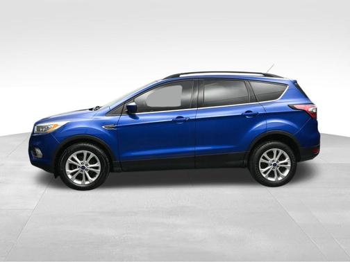 Ruby Red Metallic Tinted Clearcoat 2017 Ford Escape SE