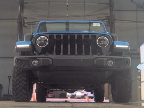 2022 Jeep Gladiator Willys 4x4