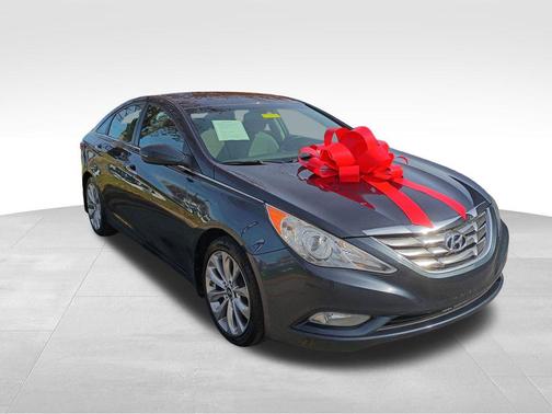 2013 Hyundai SONATA SE