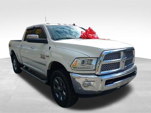 2018 RAM 2500 Laramie Crew Cab 4x4 6'4' Box