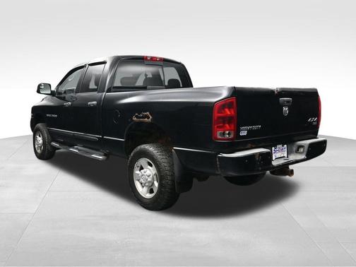Black 2005 Dodge Ram 2500 SLT Quad Cab
