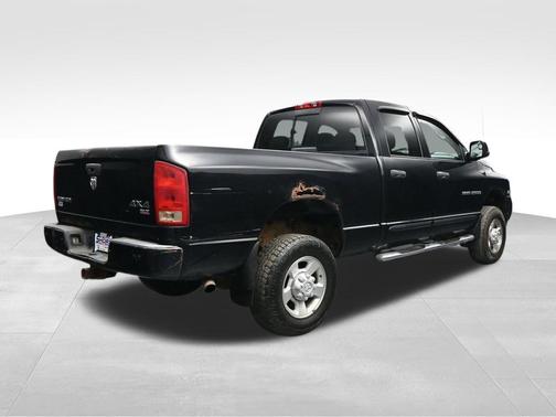 Black 2005 Dodge Ram 2500 SLT Quad Cab