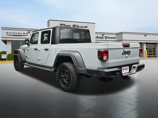 Limited Edition Earl Clearcoat 2023 Jeep Gladiator Sport