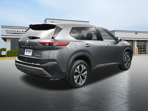 Gun Metallic 2021 Nissan Rogue SV