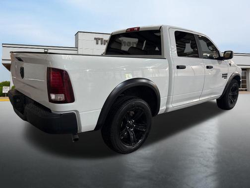 Bright White Clearcoat 2024 RAM 1500 Classic Warlock Crew Cab 4x2 5'7' Box