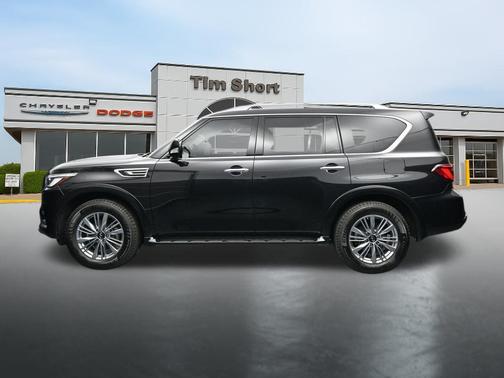 Mineral Black 2022 INFINITI QX80 Luxe
